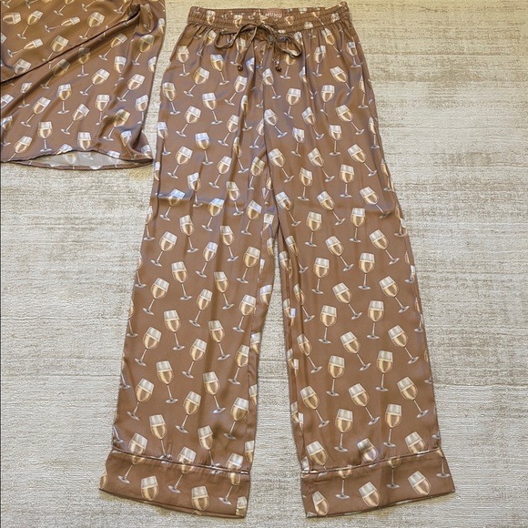 Show Me Your MuMu Silky Pajama Set - Picture 6 of 7